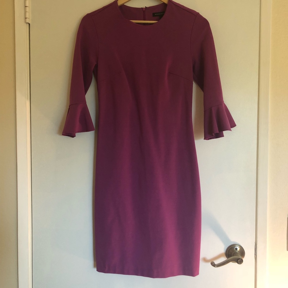 Banana Republic flutter sleeve dress. Never worn!
